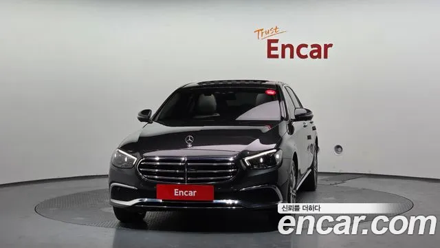 Mercedes-Benz E-Class E-класс W213 E350 4MATIC Exclusive — Фото автомобиля 2