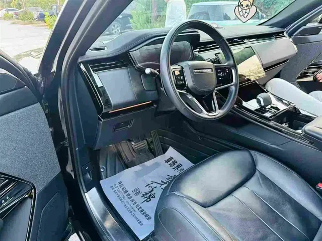 Land Rover Range Rover Sport — Фото автомобиля 4