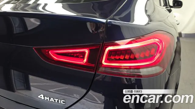 Mercedes-Benz GLE-Class — Фото автомобиля 8