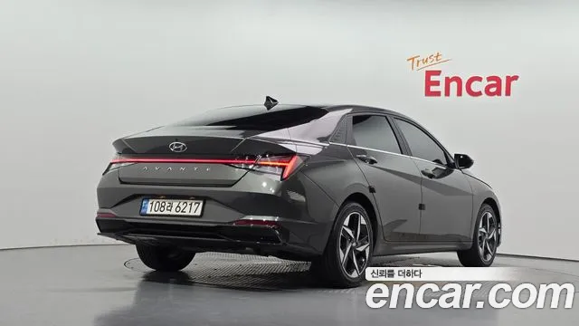Hyundai AVANTE Inspiration — Фото автомобиля 2