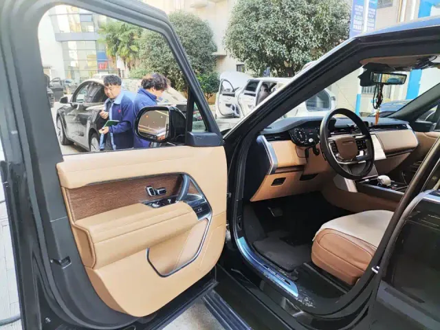 Land Rover Range Rover — Фото автомобиля 5