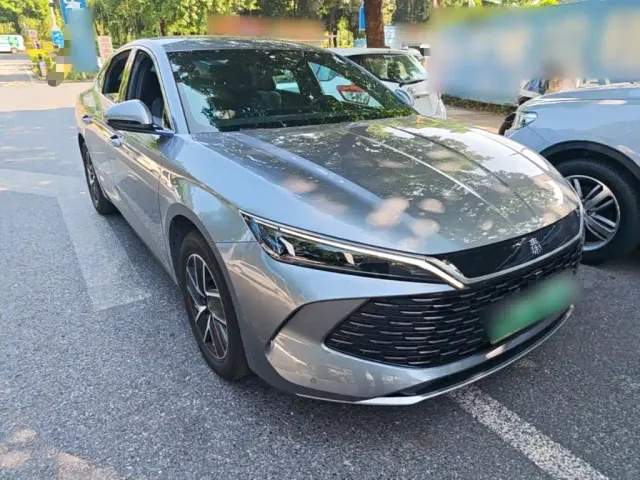 BYD Qin L — Фото автомобиля 3