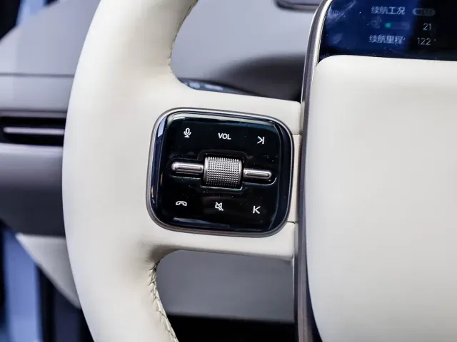 Li Auto Li i8 2025 Standard Edition — Фото автомобиля 27