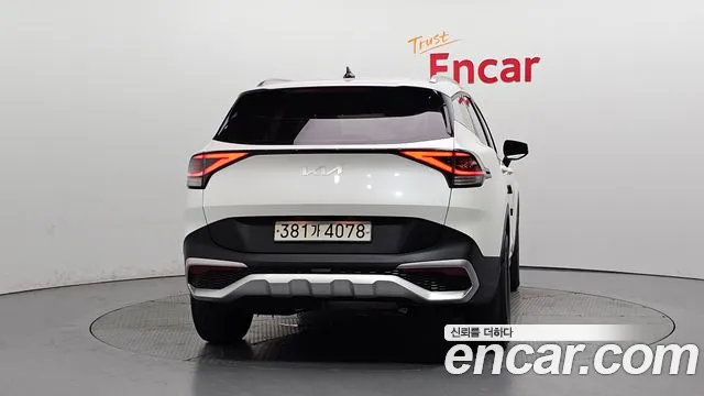 Kia Sportage Sportage 5-е поколение Дизель 2.0 2WD — Фото автомобиля 4