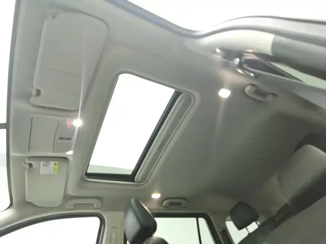 Nissan Terra 2020 2.5L XL Upper 4WD Automatic Luxury Edition — Фото автомобиля 14