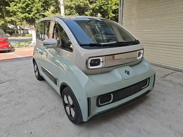 Baojun KiWi EV — Фото автомобиля 3