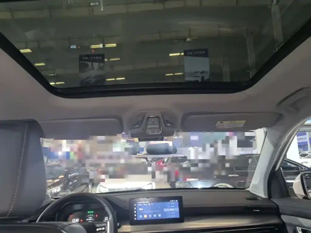 Wuling Asta — Фото автомобиля 17