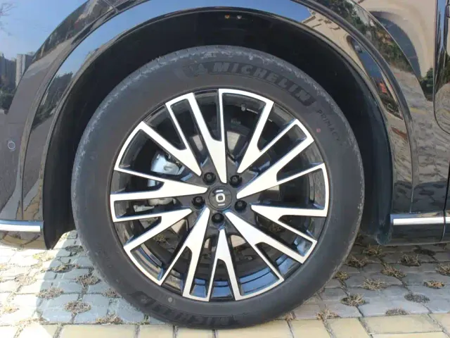 Changan Qiyuan Q07 — Фото автомобиля 21