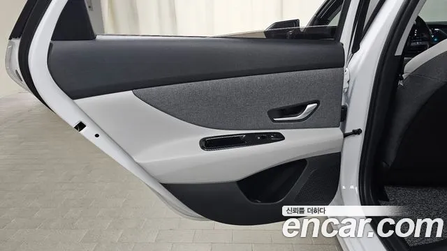 Hyundai Avante — Фото автомобиля 14