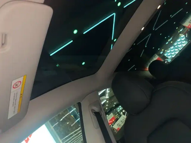 Tesla Model 3 — Фото автомобиля 17