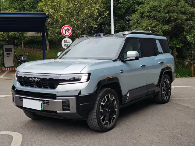 Фотография автомобиля — BYD FangChengBao Leopard 8