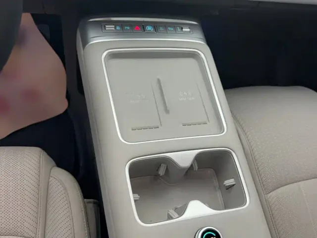 BYD FangChengBao Titanium 7 — Фото автомобиля 10