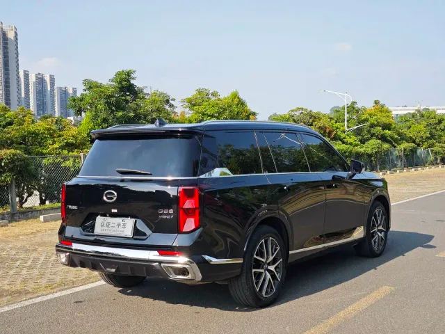 GAC Trumpchi GS8 — Фото автомобиля 11
