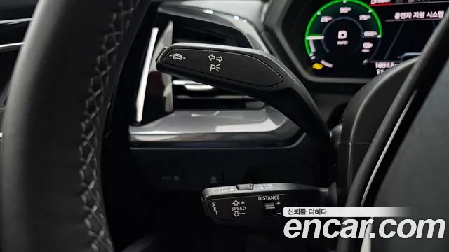 Audi Q4 e-tron — Фото автомобиля 29