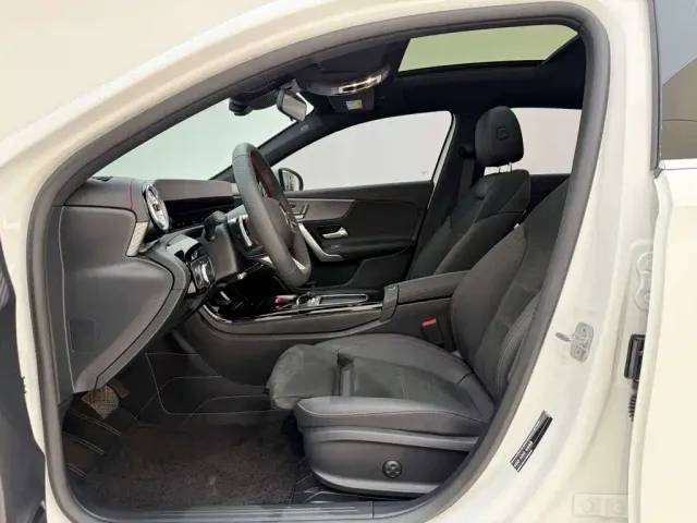 Mercedes-Benz A-Class — Фото автомобиля 17