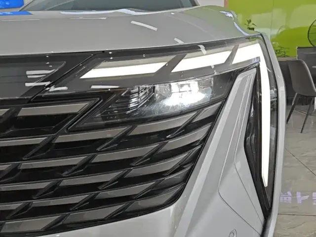Geely Boyue L — Фото автомобиля 23