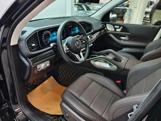 Mercedes-Benz GLE-Class — Фото автомобиля 3