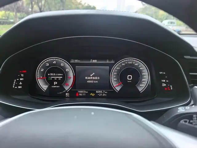 Audi A6L — Фото автомобиля 11