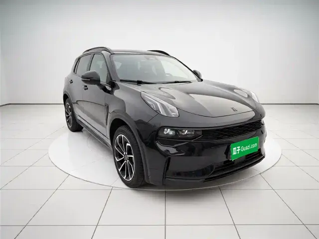 Lynk & Co 01 — Фото автомобиля 21