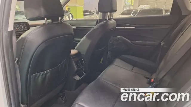 Kia Seltos New — Фото автомобиля 8