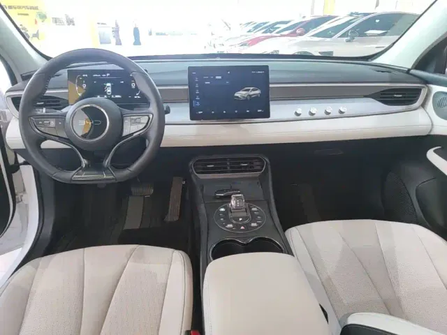 BYD Seal 05 DM-i — Фото автомобиля 9