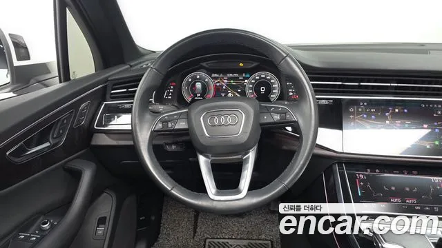 Audi Q7 45 TDI quattro Premium — Фото автомобиля 12