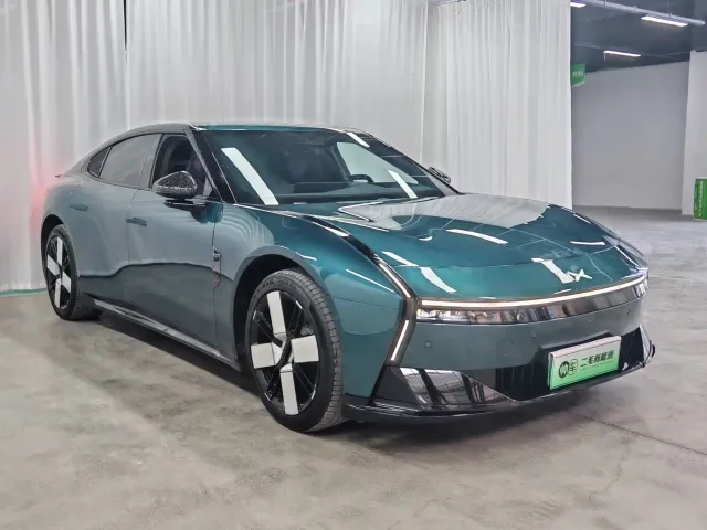 Xpeng P7 — Фото автомобиля 3