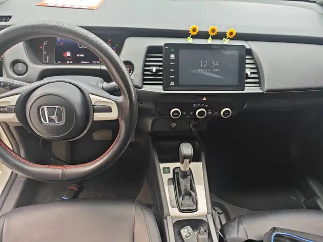 Honda Fit — Фото автомобиля 12