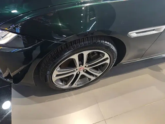 Jaguar XEL — Фото автомобиля 22