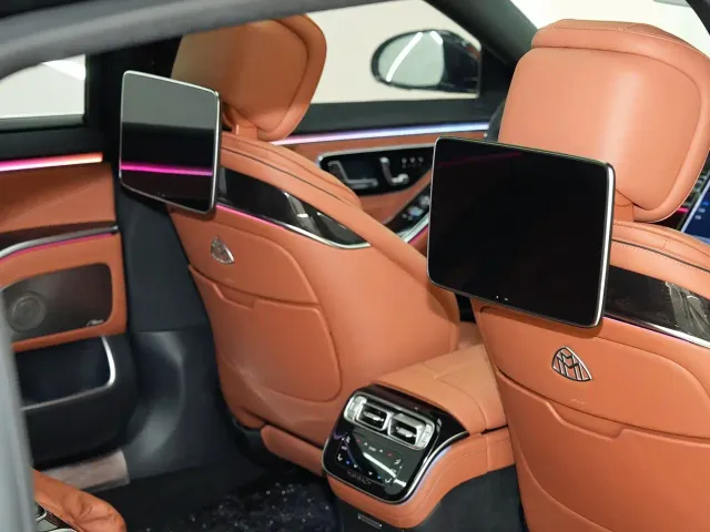 Mercedes-Benz Maybach S-Class — Фото автомобиля 23