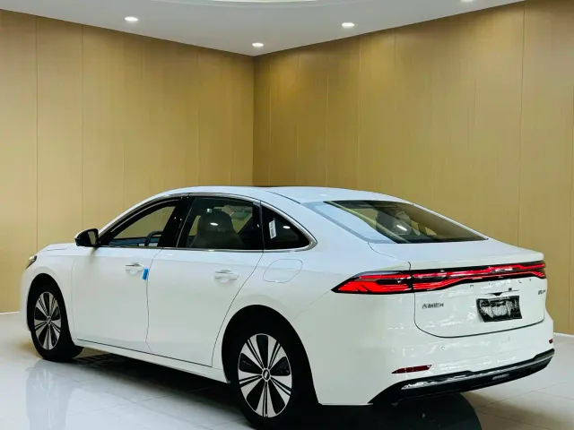 Geely Galaxy A7 — Фото автомобиля 9