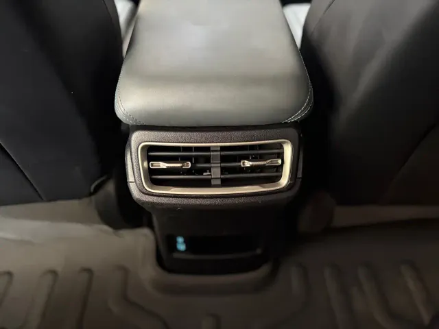 BYD Qin L — Фото автомобиля 18