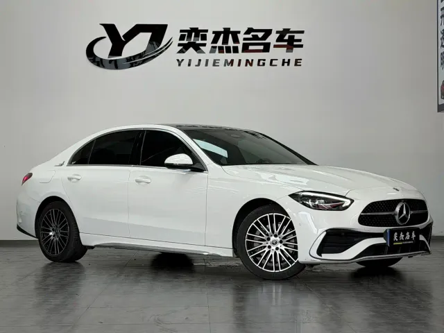 Mercedes-Benz C-Class — Фото автомобиля 3