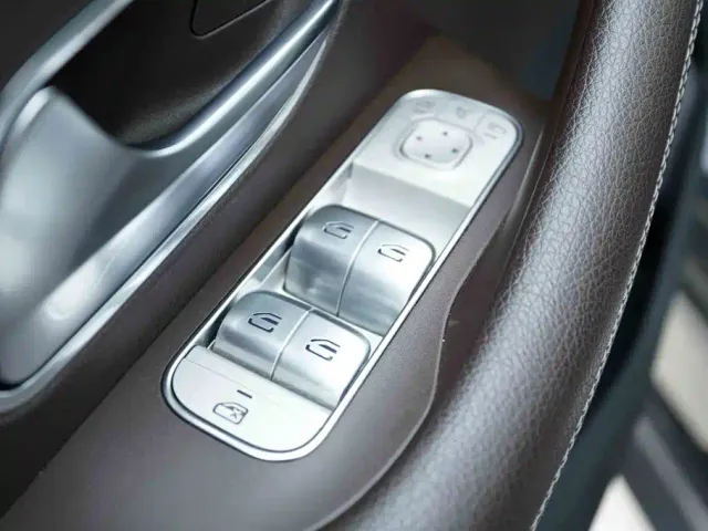 Mercedes-Benz GLE-Class — Фото автомобиля 9