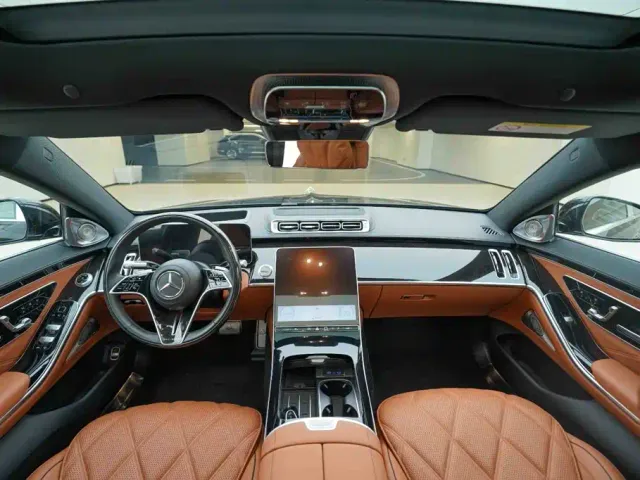 Mercedes-Benz Maybach S-Class — Фото автомобиля 18