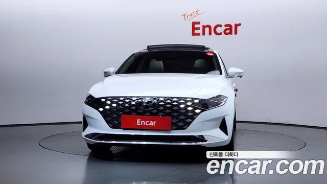 Hyundai Grandeur Новый Grandeur IG — Фото автомобиля 3