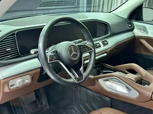 Mercedes-Benz GLE-Class — Фото автомобиля 6
