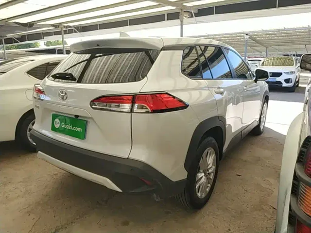 Toyota Corolla Cross — Фото автомобиля 6