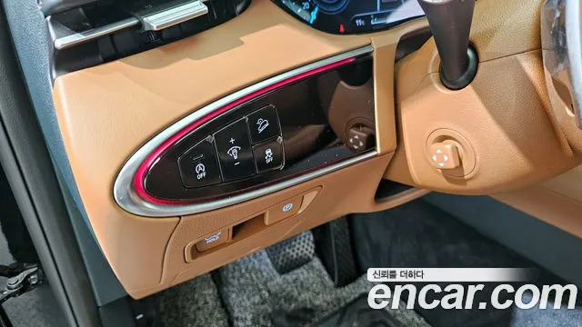 Genesis GV70 2.5T Бензин AWD — Фото автомобиля 14
