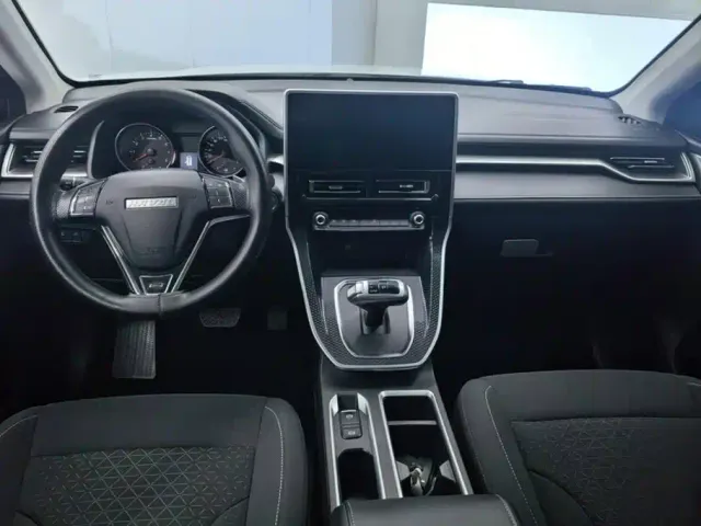 Haval M6 — Фото автомобиля 12