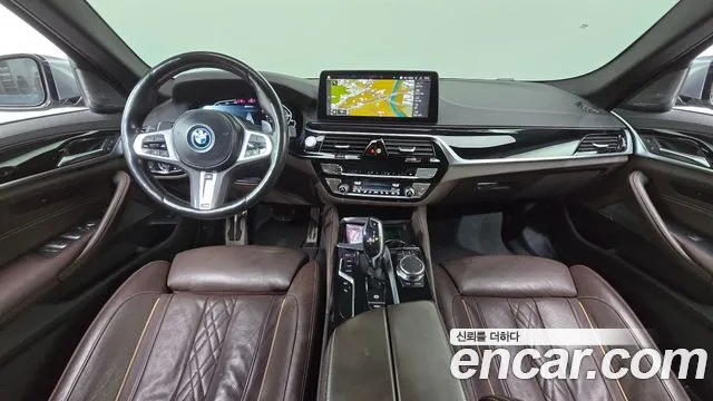 BMW 5-Series 5 серия (G30) — Фото автомобиля 7