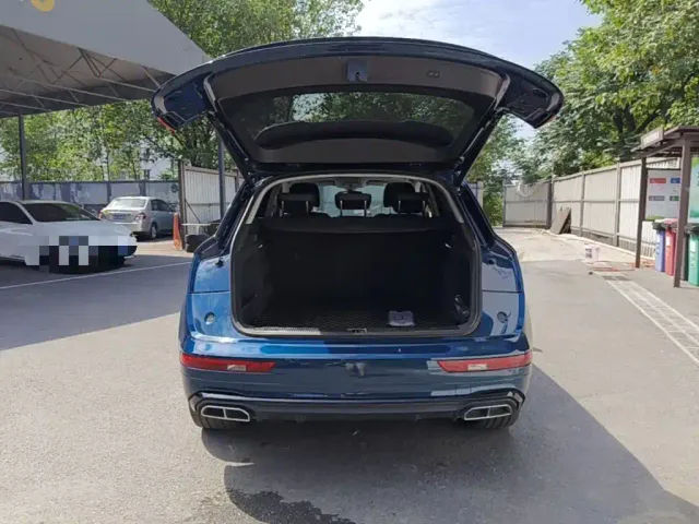Audi Q5L — Фото автомобиля 18