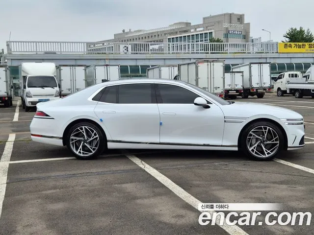 Genesis G90 Бензин 3.5 турбо AWD — Фото автомобиля 4