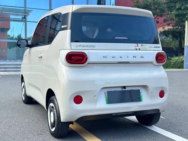 Wuling Hongguang Mini EV — Фото автомобиля 10