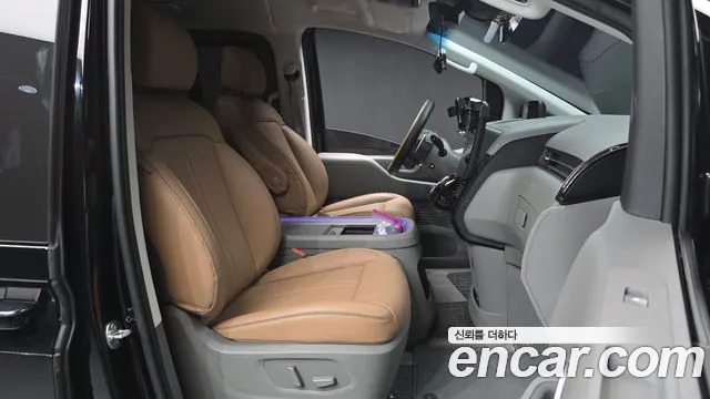 Hyundai Staria Staria L3.5 Lounge 9 мест — Фото автомобиля 9