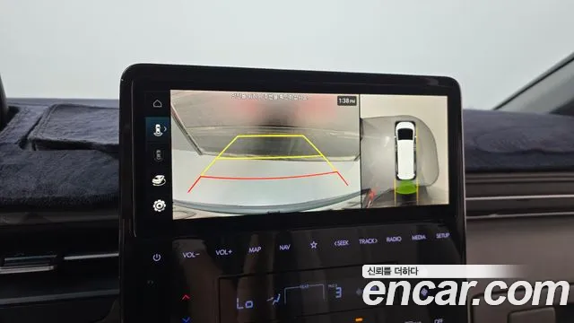 Hyundai Staria Staria 4WD Lounge 9 мест — Фото автомобиля 3