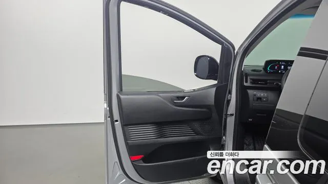 Hyundai Staria — Фото автомобиля 13