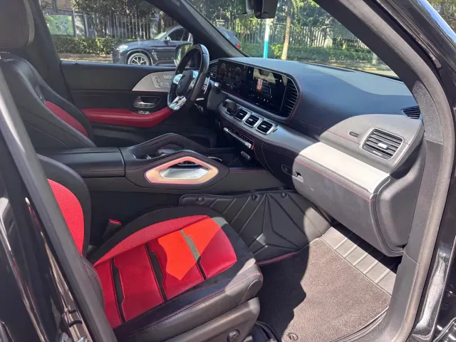Mercedes-Benz GLE-Class AMG — Фото автомобиля 10