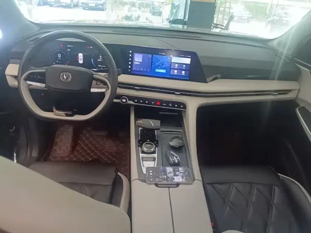 Changan CS75 Plus — Фото автомобиля 9