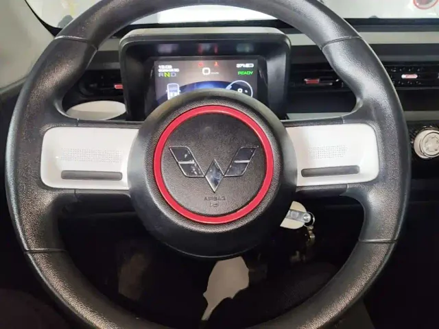 Wuling Hongguang Mini EV — Фото автомобиля 10